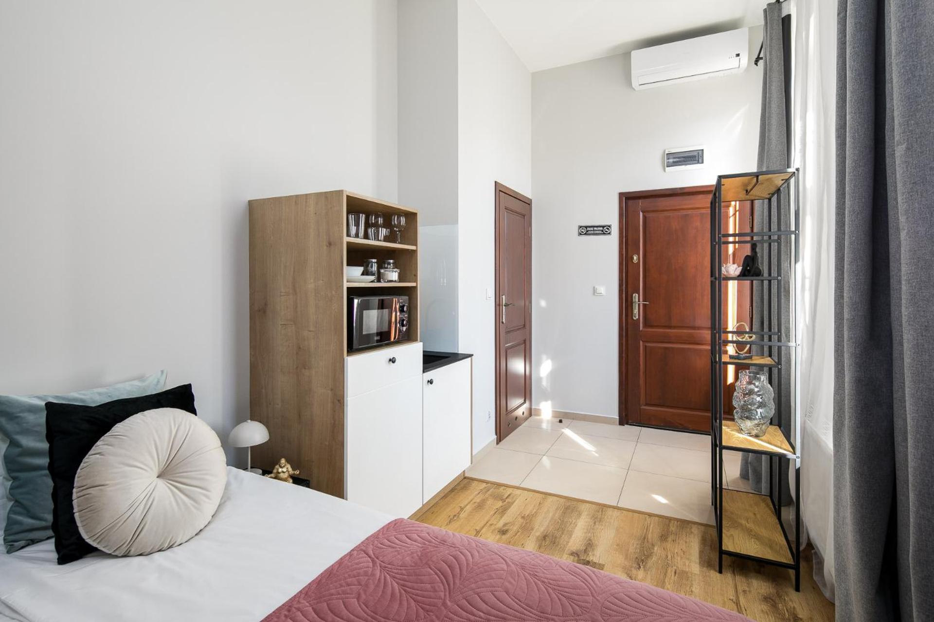 Horizon Park Aparthotel Красков Екстериор снимка